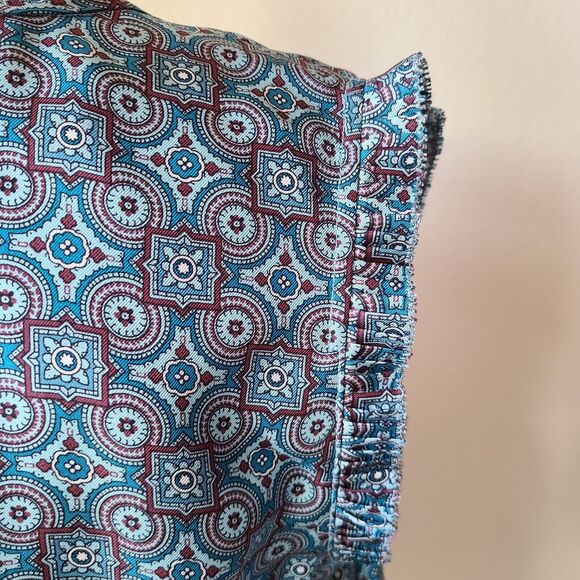 J Crew Women's Silk Shirt Tank Blouse SZ 2 Preppy Academia Business Professional - Picture 7 of 10